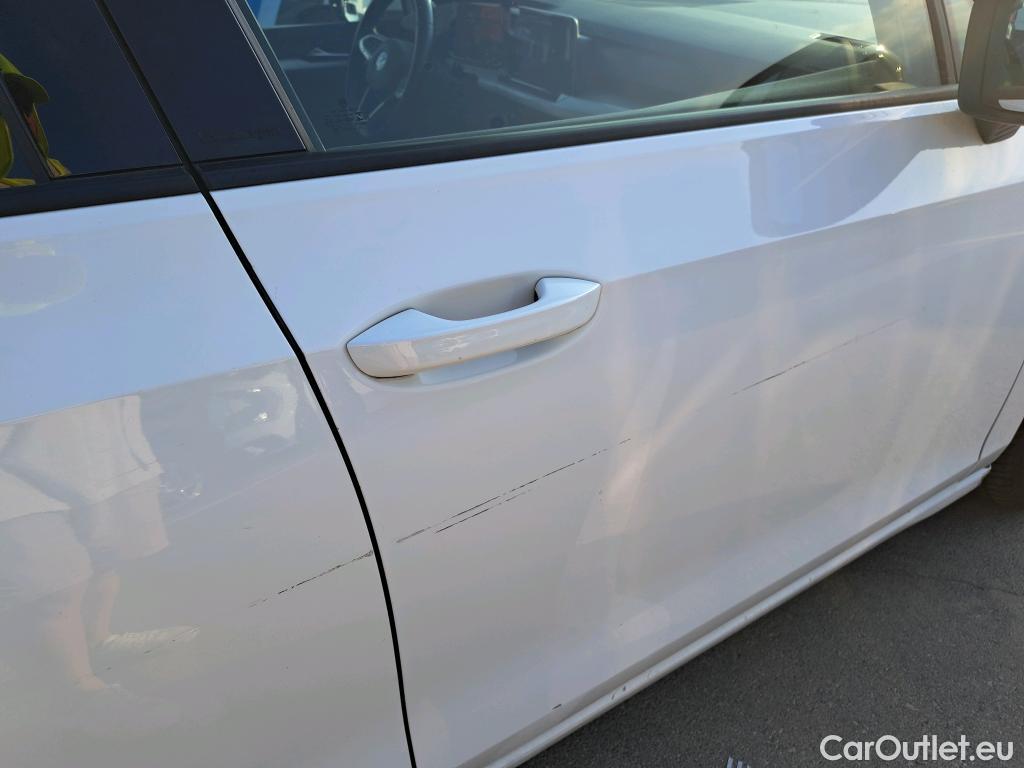  Volkswagen  Golf  VOLKSWAGEN / 2020 / 5P / berlina con portón Life 1.0 TSI 81kW (110CV) #35