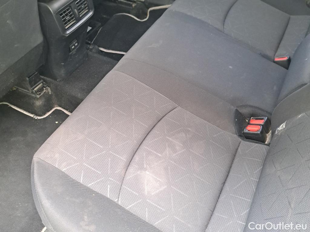  Toyota  RAV4 TOYOTA  / 2018 / 5P / todoterreno 2.5l 220H Advance #7