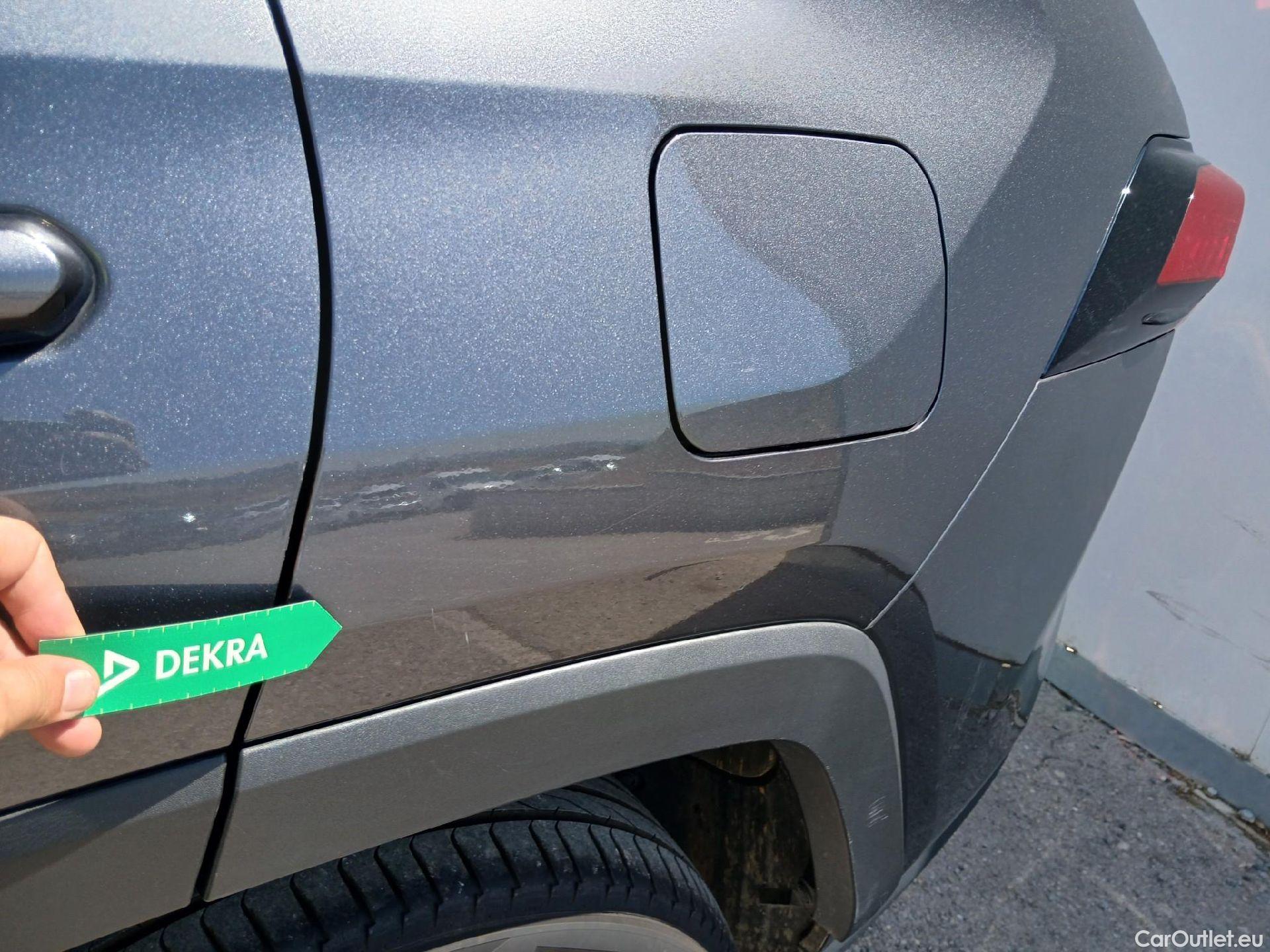  Toyota  RAV4 TOYOTA  / 2018 / 5P / todoterreno 220H e-CVT 4x2 Advance #16