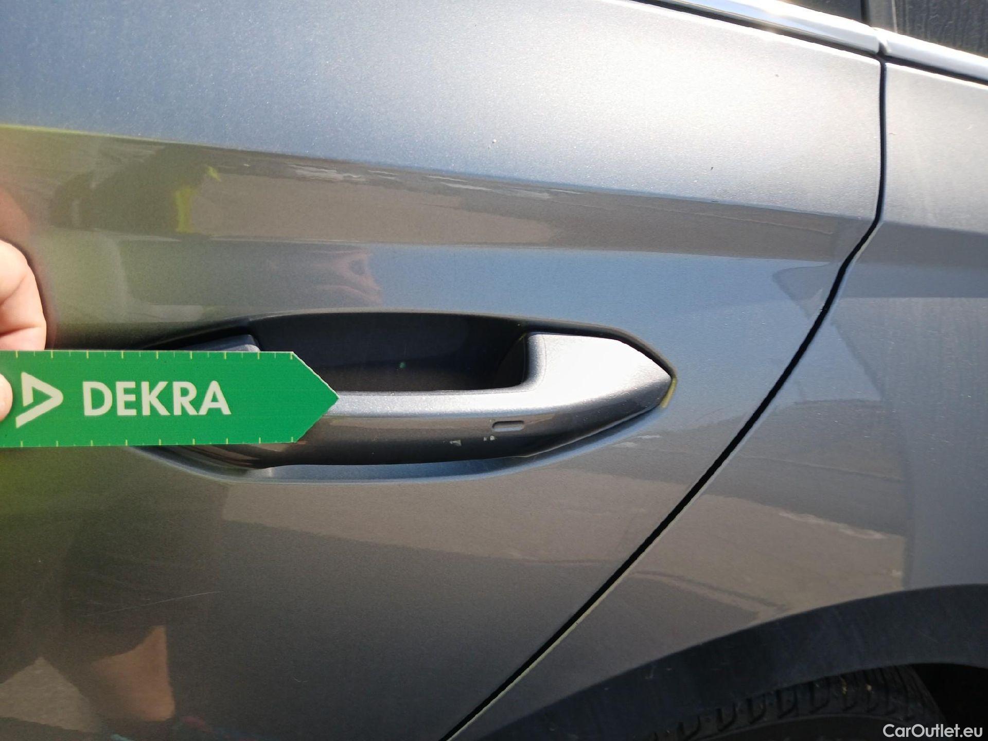  Skoda  Octavia SKODA  / 2020 / 5P / familiar Combi 2.0 TDI 110kW(150CV) DSG Ambition #17