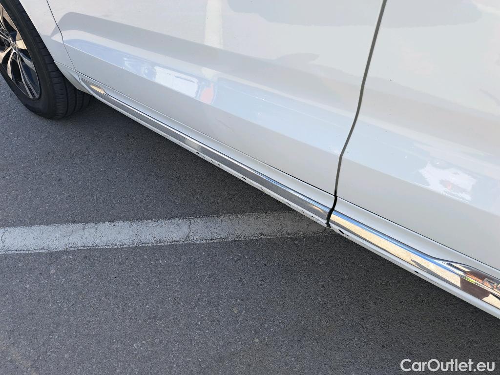  Volvo  XC60 VOLVO  / 2017 / 5P / todoterreno 2.0 T6 AWD Recharge Inscription Exp Auto #11
