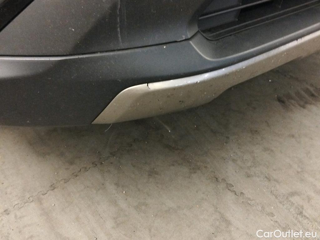  Toyota  RAV4 TOYOTA  / 2018 / 5P / todoterreno 2.5l 220H Advance #3