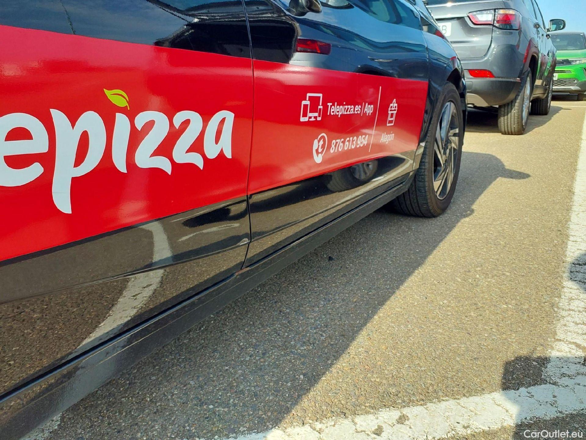 Hyundai  i20 HYUNDAI  / 2020 / 5P / berlina con portón 1.2 MPI Klass #31