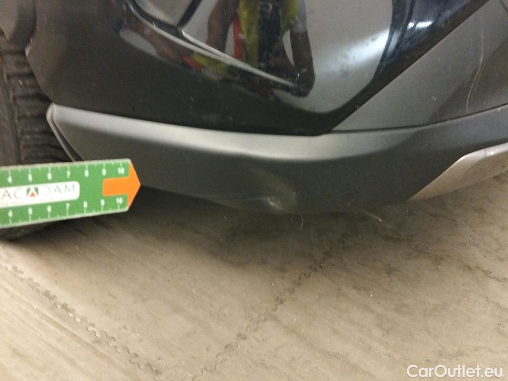  Toyota  RAV4 TOYOTA  / 2018 / 5P / todoterreno 2.5l 220H Advance #10