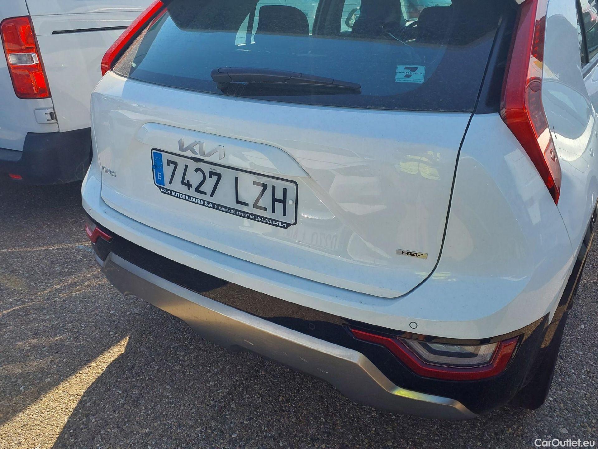  KIA  Niro KIA  / 2022 / 5P / crossover 1.6 GDi HEV 104kW (141CV) Drive #19