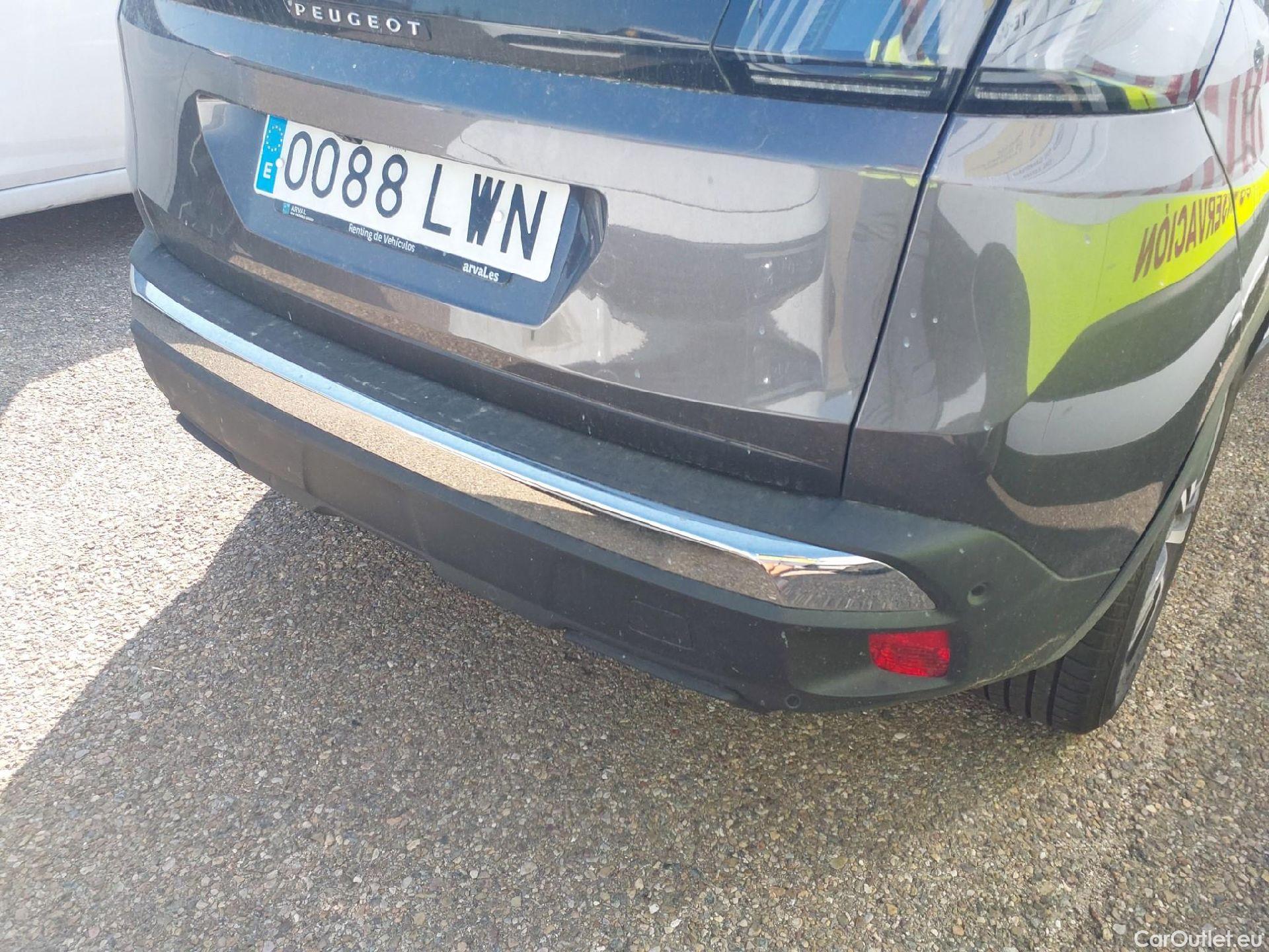  Peugeot  3008 PEUGEOT  Hybrid / 2020 / 5P / todoterreno 225 e-EAT8 Allure (AC2) #22
