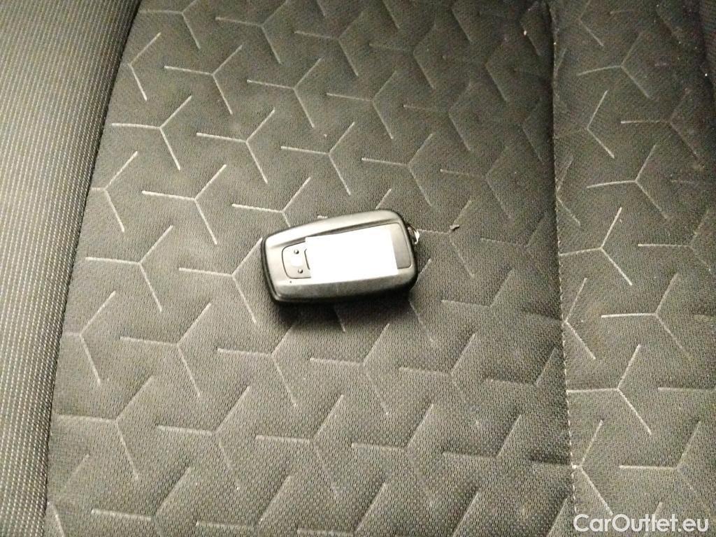  Toyota  Corolla TOYOTA  1.8 125H ACTIVE TECH E-CVT #3