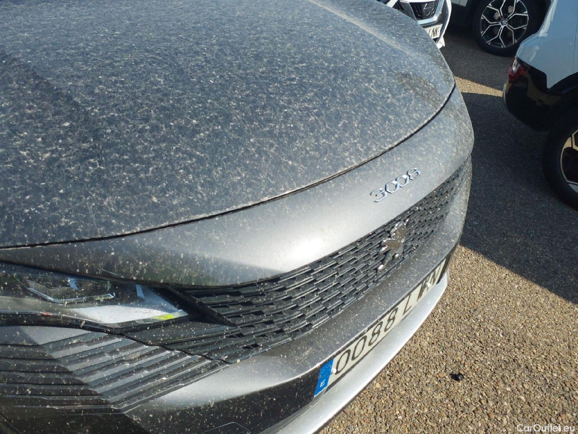  Peugeot  3008 PEUGEOT  Hybrid / 2020 / 5P / todoterreno 225 e-EAT8 Allure (AC2) #41