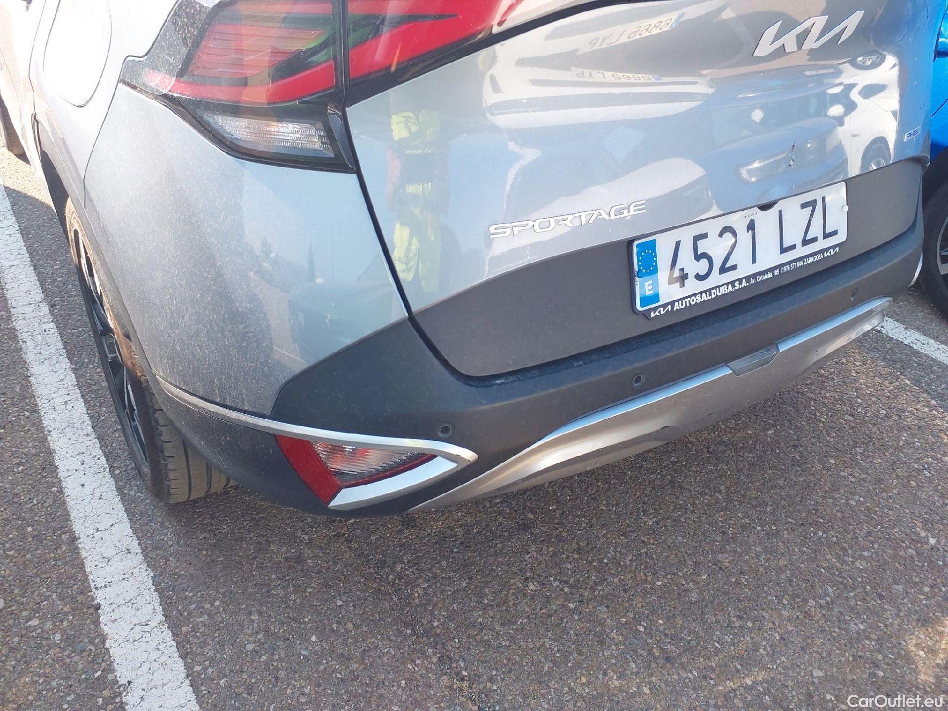  KIA  Sportage KIA  / 2022 / 5P / todoterreno 1.6 T-GDi PHEV 198kW (265CV) Drive 4X4 #14