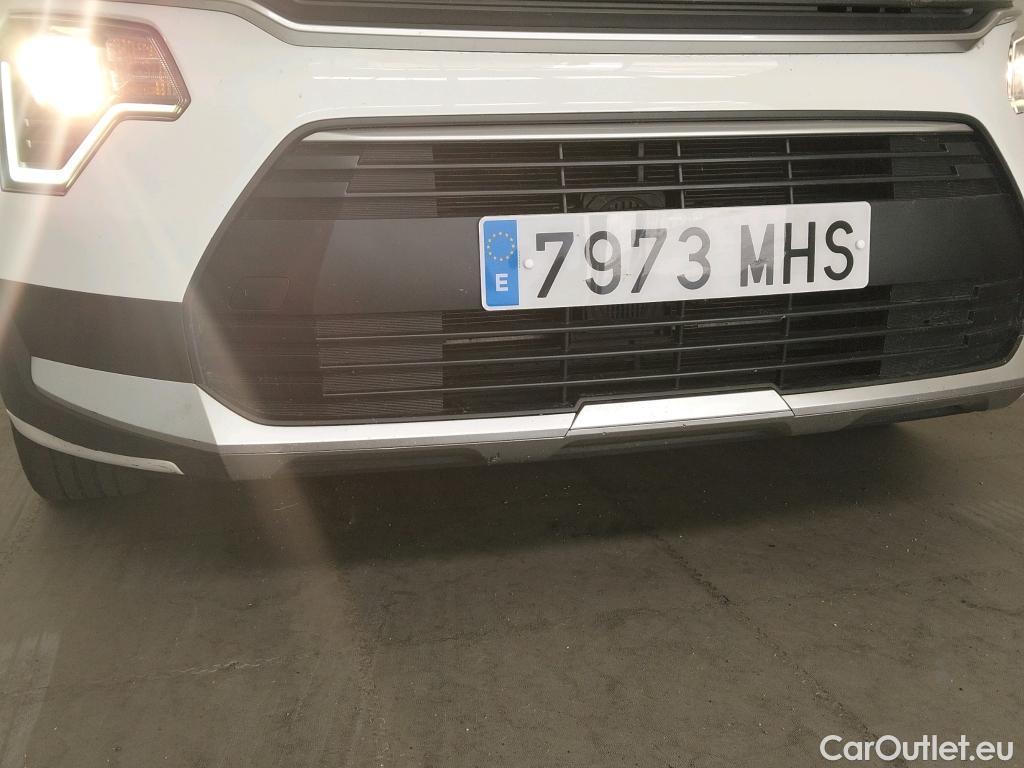  KIA  Niro KIA  / 2022 / 5P / crossover 1.6 GDi HEV 104kW (141CV) Concept #3