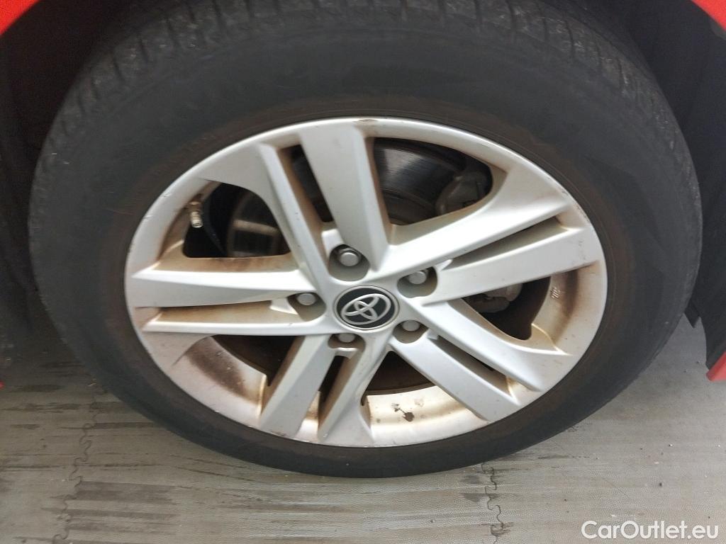  Toyota  Corolla TOYOTA  1.8 125H ACTIVE TECH E-CVT #13