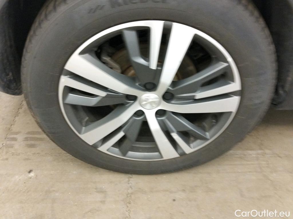  Peugeot  3008 PEUGEOT  Hybrid / 2020 / 5P / todoterreno 225 e-EAT8 Allure (AC2) #17