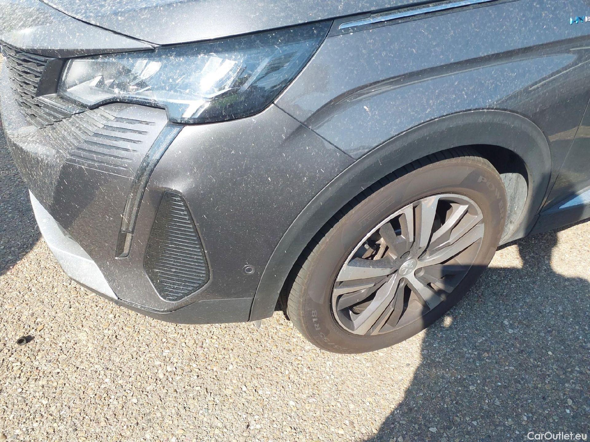  Peugeot  3008 PEUGEOT  Hybrid / 2020 / 5P / todoterreno 225 e-EAT8 Allure (AC2) #13