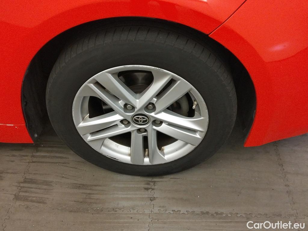  Toyota  Corolla TOYOTA  1.8 125H ACTIVE TECH E-CVT #18
