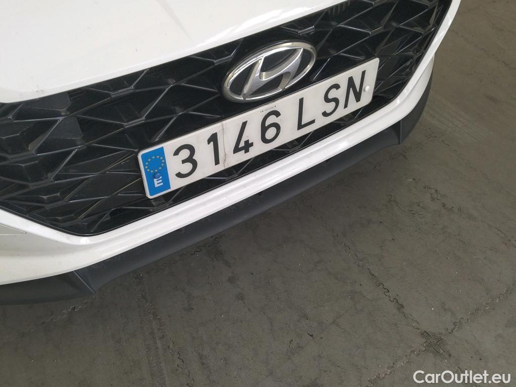  Hyundai  i20 HYUNDAI  / 2020 / 5P / berlina con portón 1.0 TGDI 74kW (100CV) 48V Essence #17
