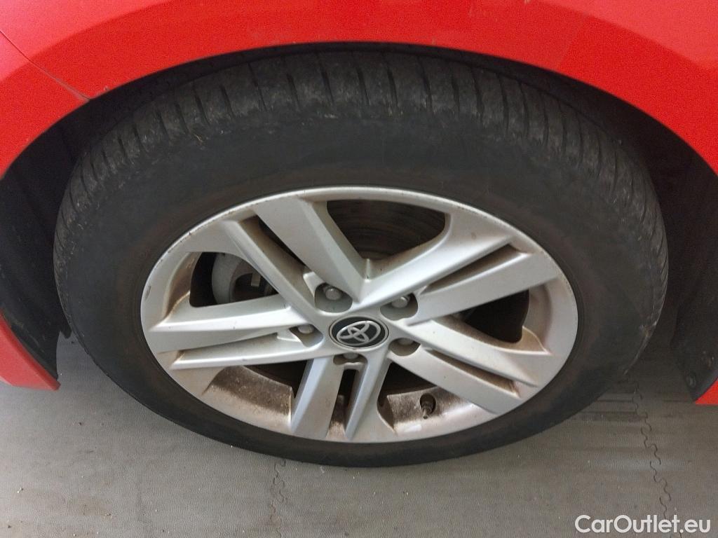  Toyota  Corolla TOYOTA  1.8 125H ACTIVE TECH E-CVT #15