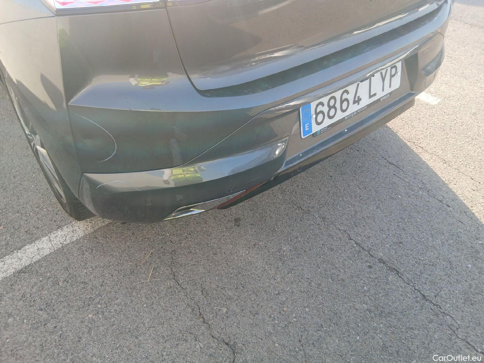 DS  DS4 DS DS 4 / 2021 / 5P / berlina con portón PureTech 180 auto TROCADERO #37