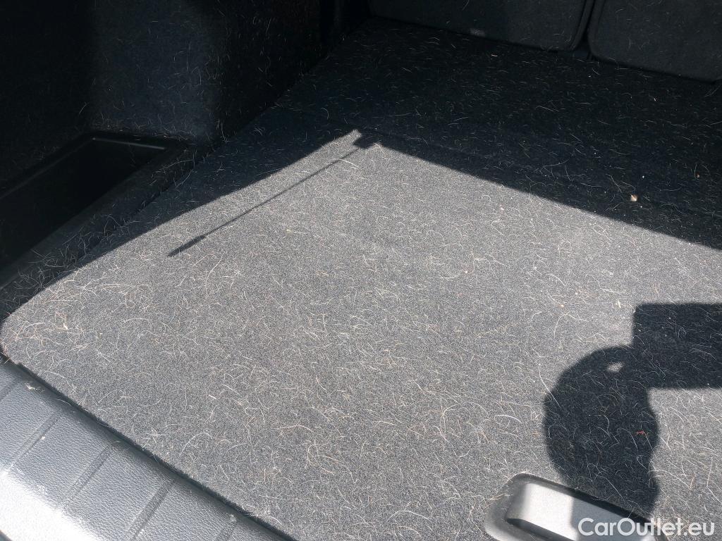  Bmw  X1 BMW  / 2019 / 5P / todoterreno sDrive18d #7
