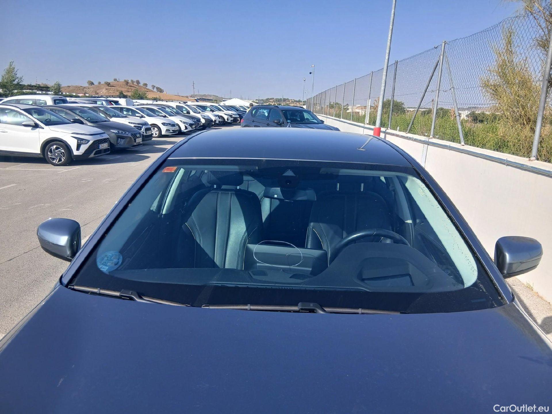  Bmw  Serie 5 BMW  / 2020 / 4P / sedán 520dA xDrive #2