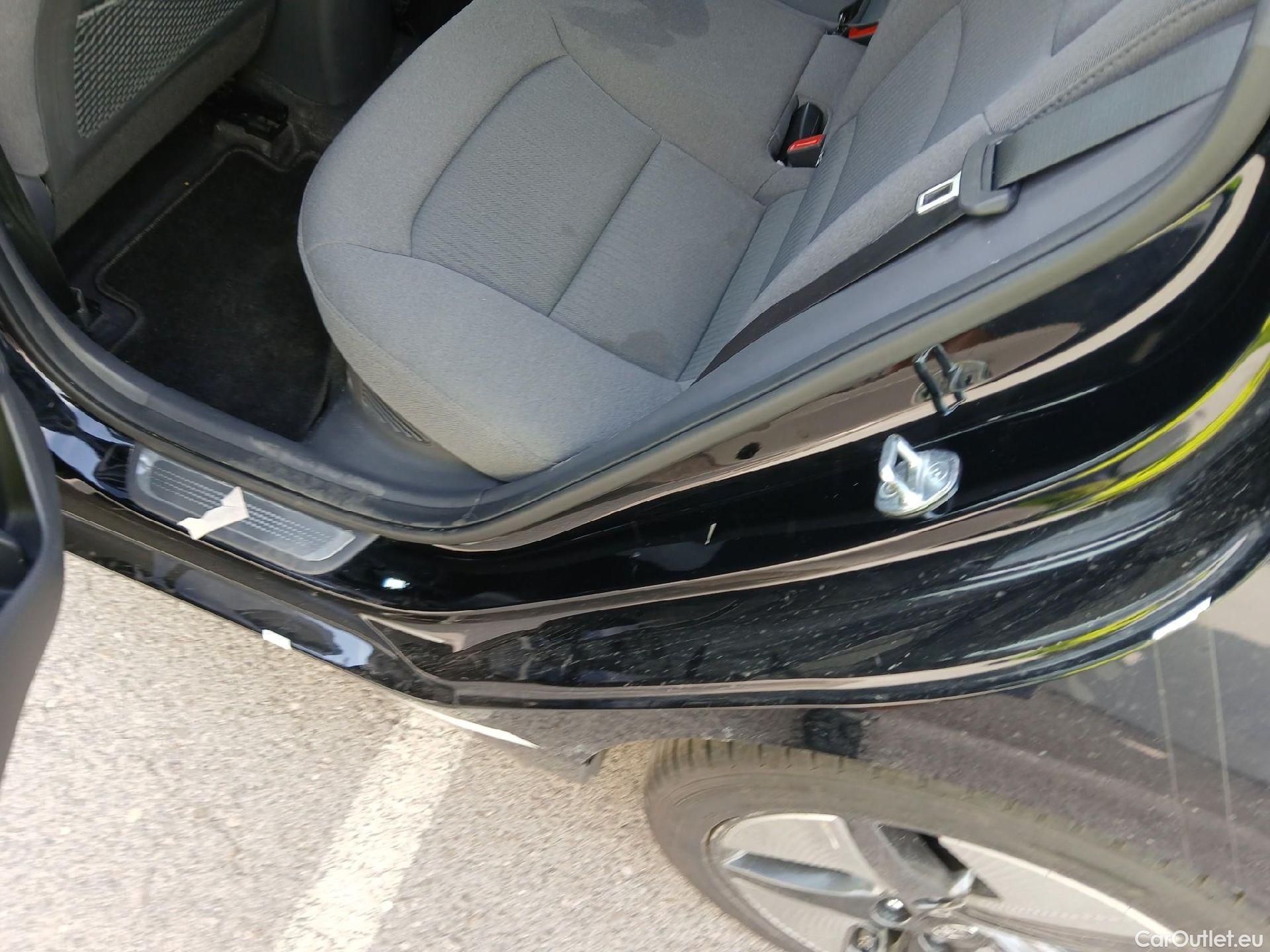  Hyundai   Ioniq HYUNDAI / 2019 / 5P / berlina con portón 1.6 GDI HEV Tecno DCT #6