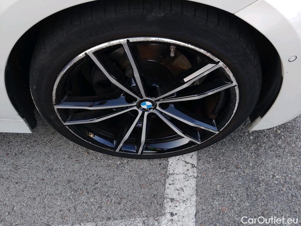  Bmw  Serie 3 BMW  / 2018 / 4P / sedán 320d Auto. #PAQUETE M# #5