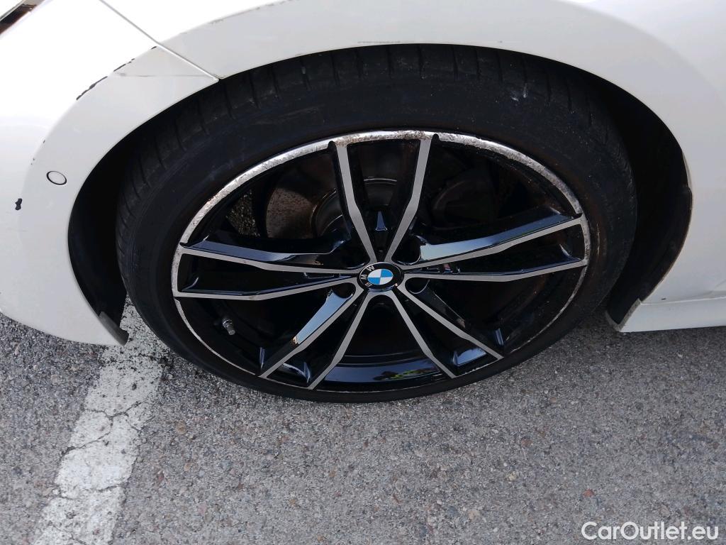  Bmw  Serie 3 BMW  / 2018 / 4P / sedán 320d Auto. #PAQUETE M# #3