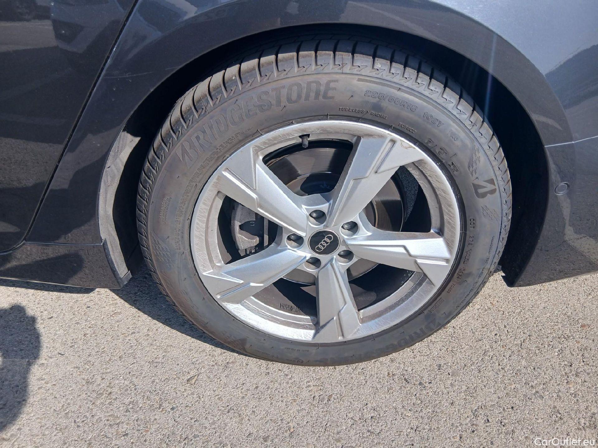  Audi  A6 AUDI  / 2018 / 4P / sedán 50 TFSIe quattro S tronic Sport Competit #14