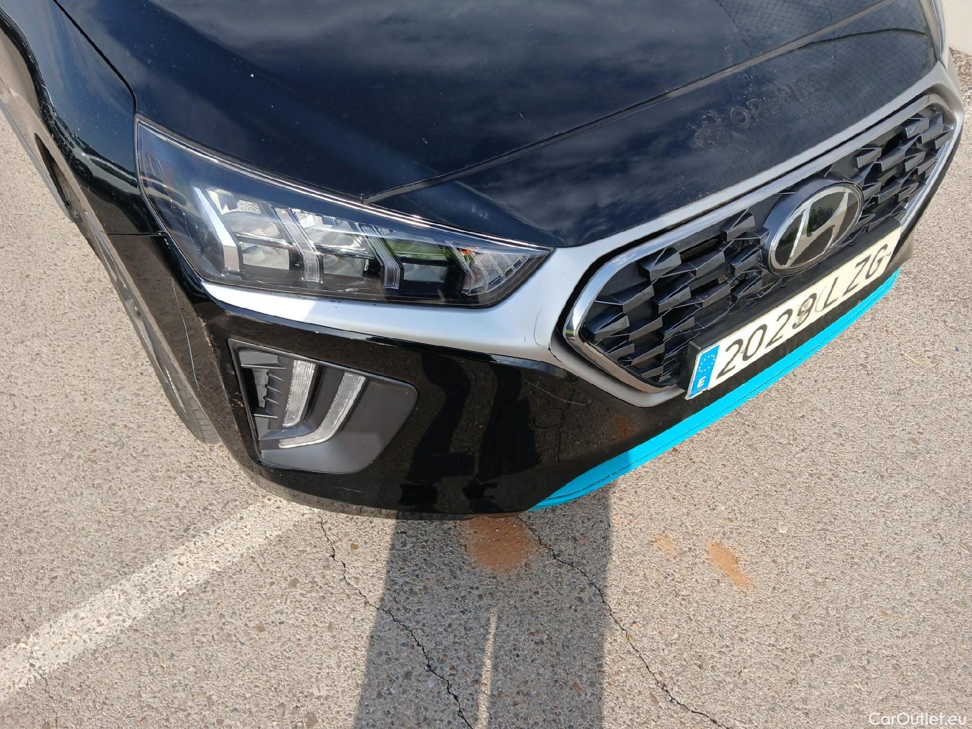  Hyundai   Ioniq HYUNDAI / 2019 / 5P / berlina con portón 1.6 GDI HEV Tecno DCT #10