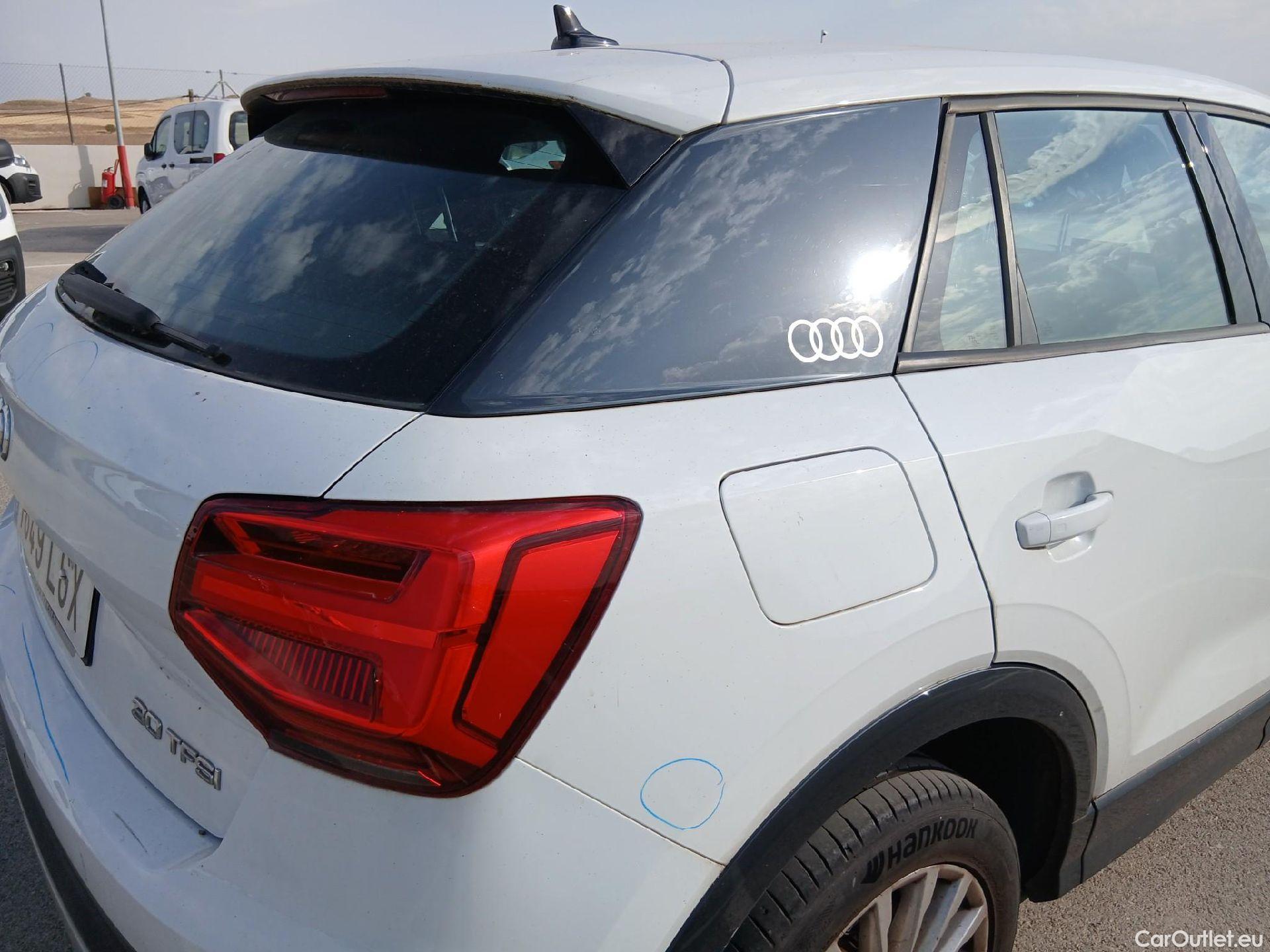  Audi  Q2 AUDI  / 2016 / 5P / todoterreno Design 30 TFSI 85kW (116CV) (AC) #49