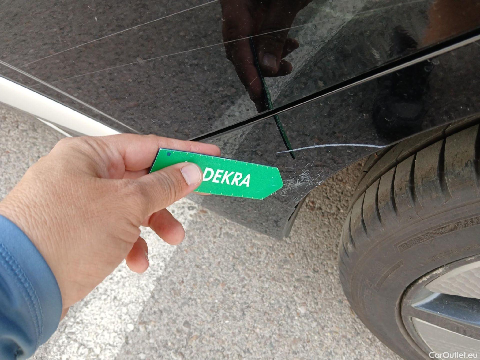 Hyundai   Ioniq HYUNDAI / 2019 / 5P / berlina con portón 1.6 GDI HEV Tecno DCT #29