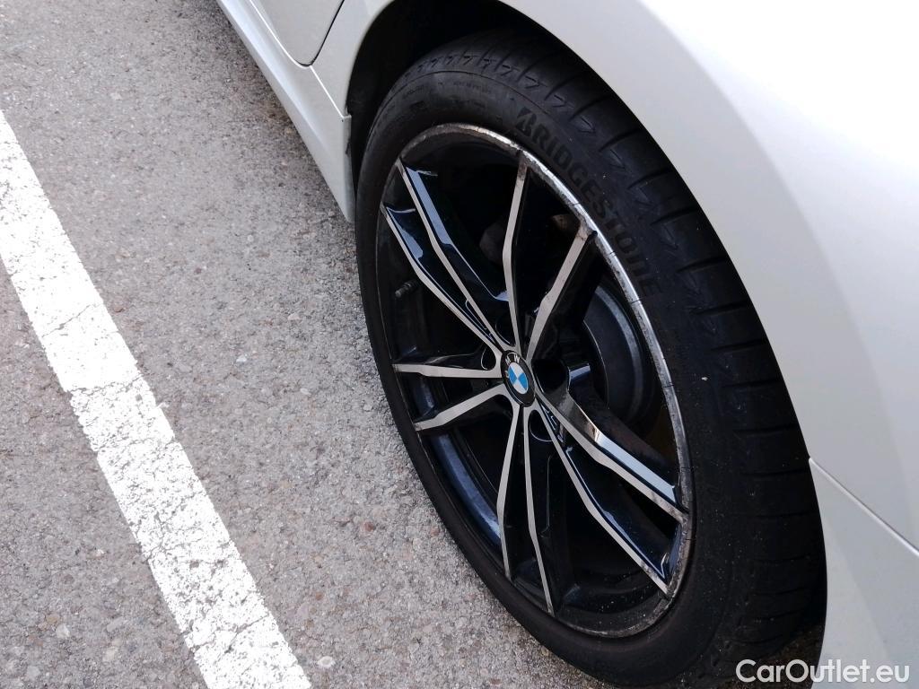  Bmw  Serie 3 BMW  / 2018 / 4P / sedán 320d Auto. #PAQUETE M# #1