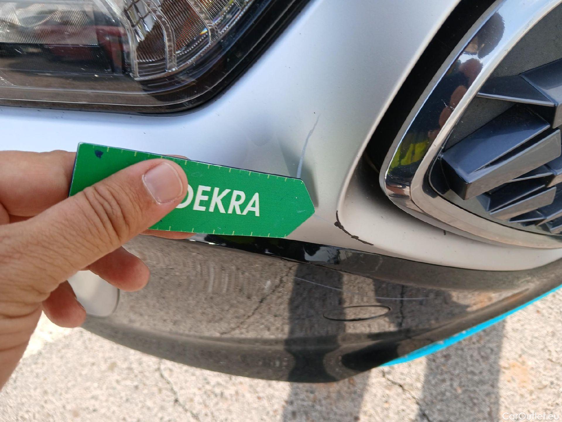  Hyundai   Ioniq HYUNDAI / 2019 / 5P / berlina con portón 1.6 GDI HEV Tecno DCT #9