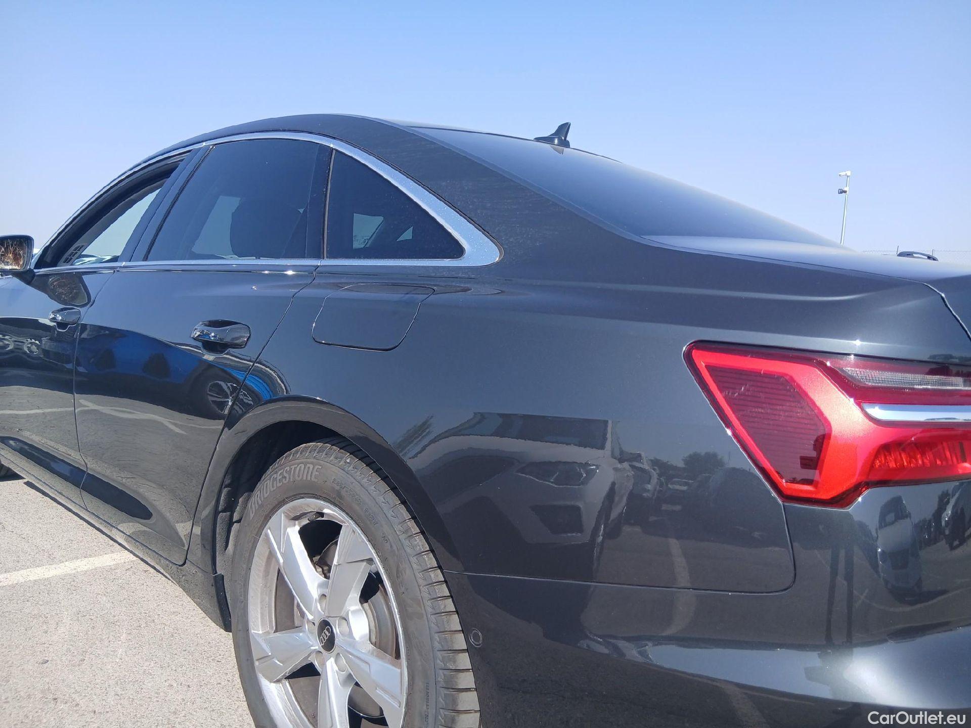  Audi  A6 AUDI  / 2018 / 4P / sedán 50 TFSIe quattro S tronic Sport Competit #12