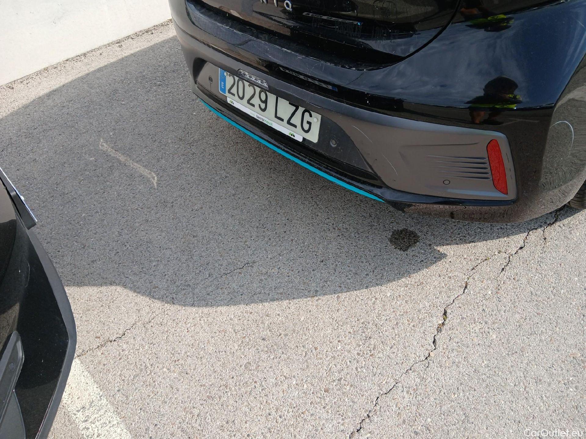  Hyundai   Ioniq HYUNDAI / 2019 / 5P / berlina con portón 1.6 GDI HEV Tecno DCT #32