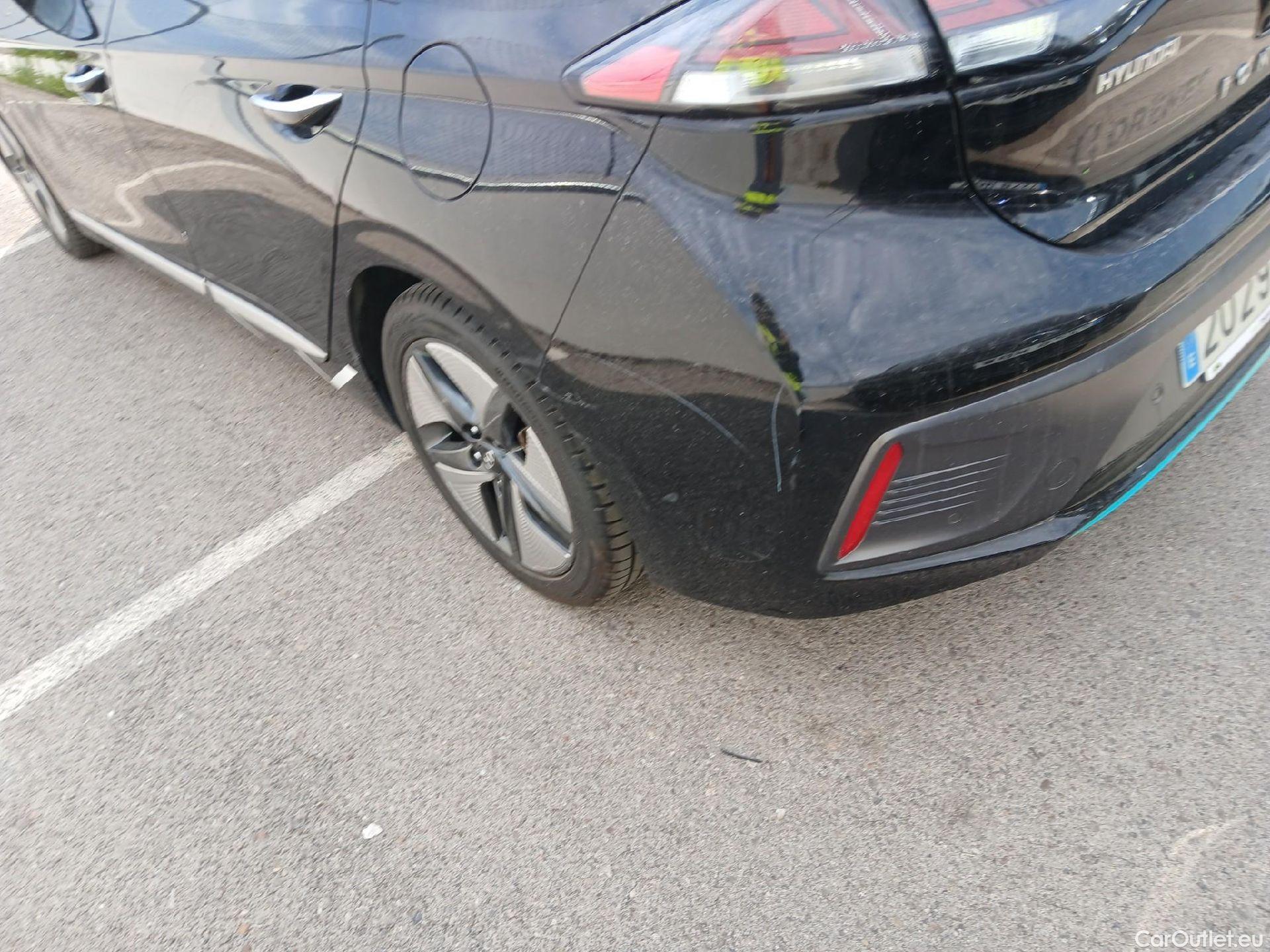  Hyundai   Ioniq HYUNDAI / 2019 / 5P / berlina con portón 1.6 GDI HEV Tecno DCT #27