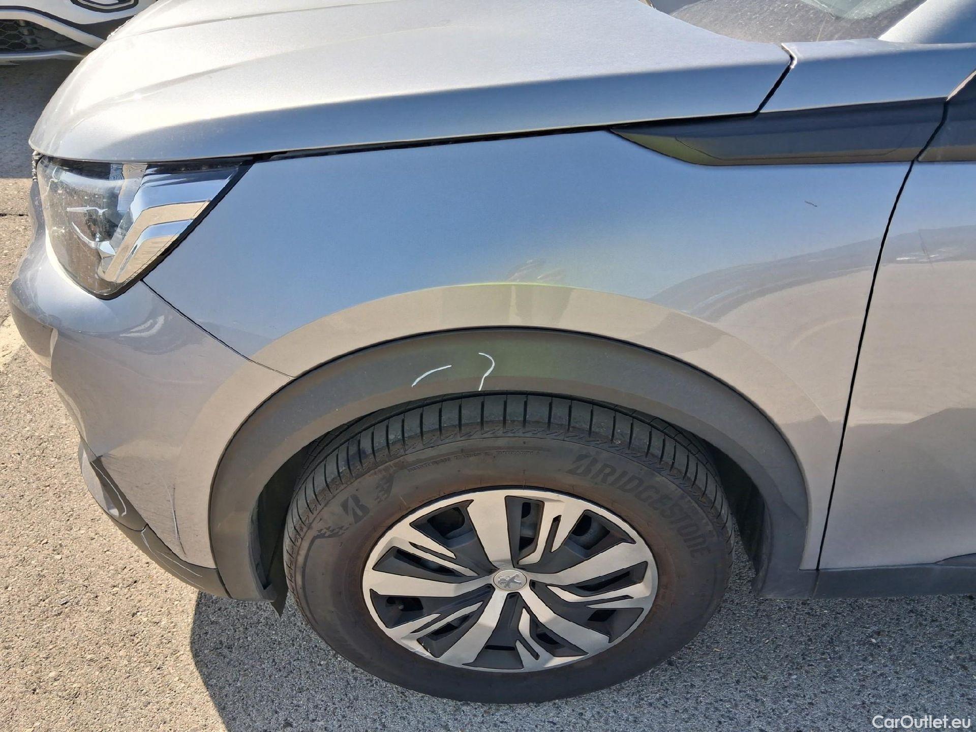  Peugeot  2008 PEUGEOT  / 2019 / 5P / todoterreno Active BlueHDI 81kW (110CV) #15