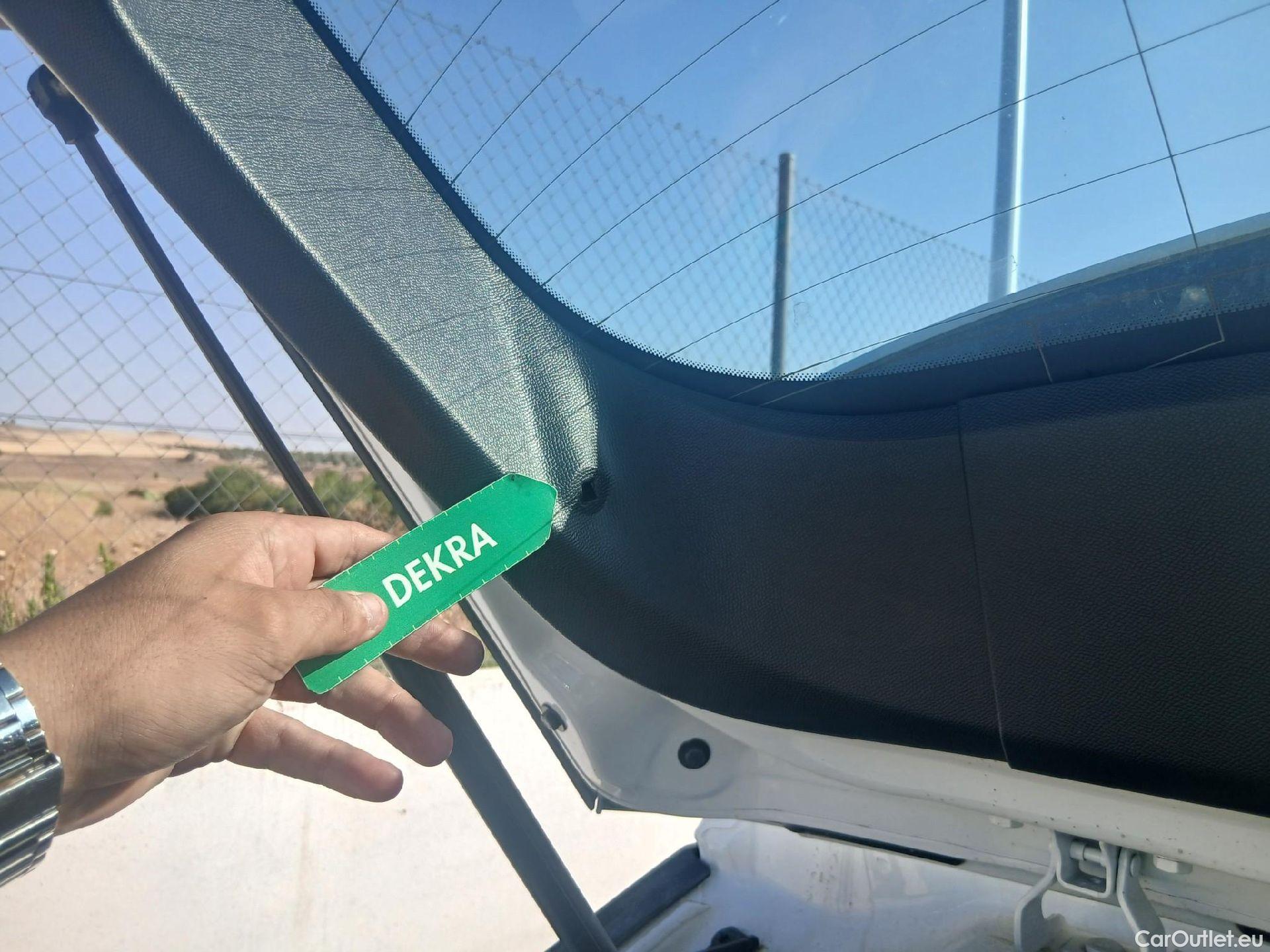  Peugeot  2008 PEUGEOT  / 2019 / 5P / todoterreno Active Puretech 100 S&S BVM6 #2
