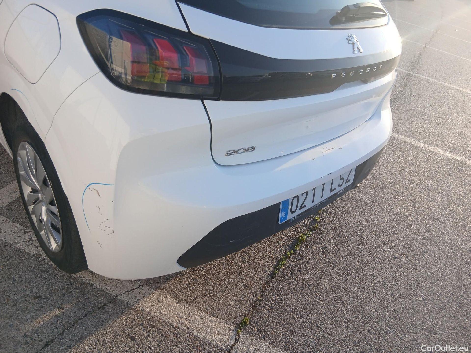  Peugeot  208 PEUGEOT  / 2019 / 5P / berlina con portón BlueHDi 73kW (100CV) Active #25