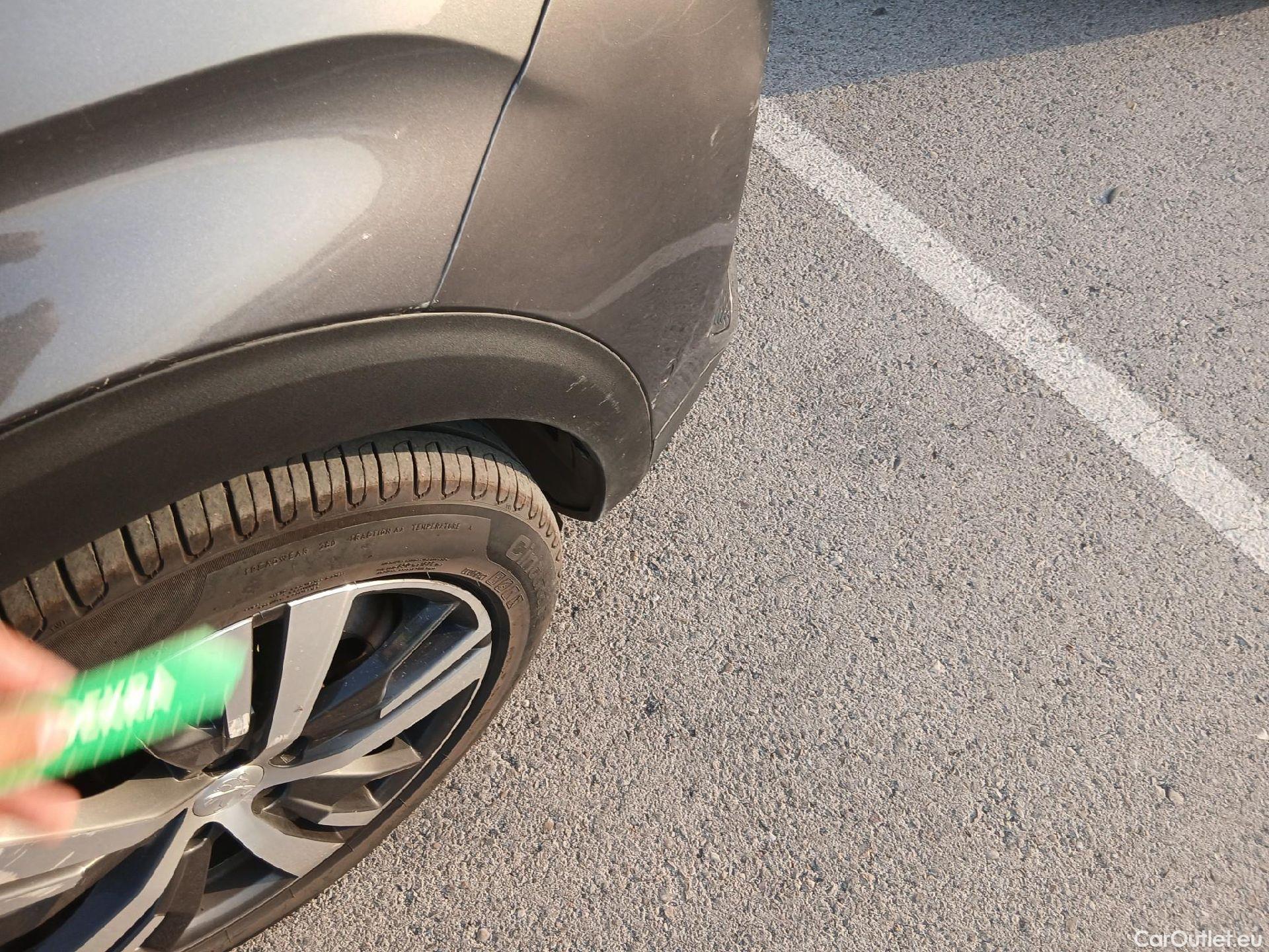  Peugeot  3008 PEUGEOT  Hybrid / 2020 / 5P / todoterreno 225 e-EAT8 Allure (AC2) #34