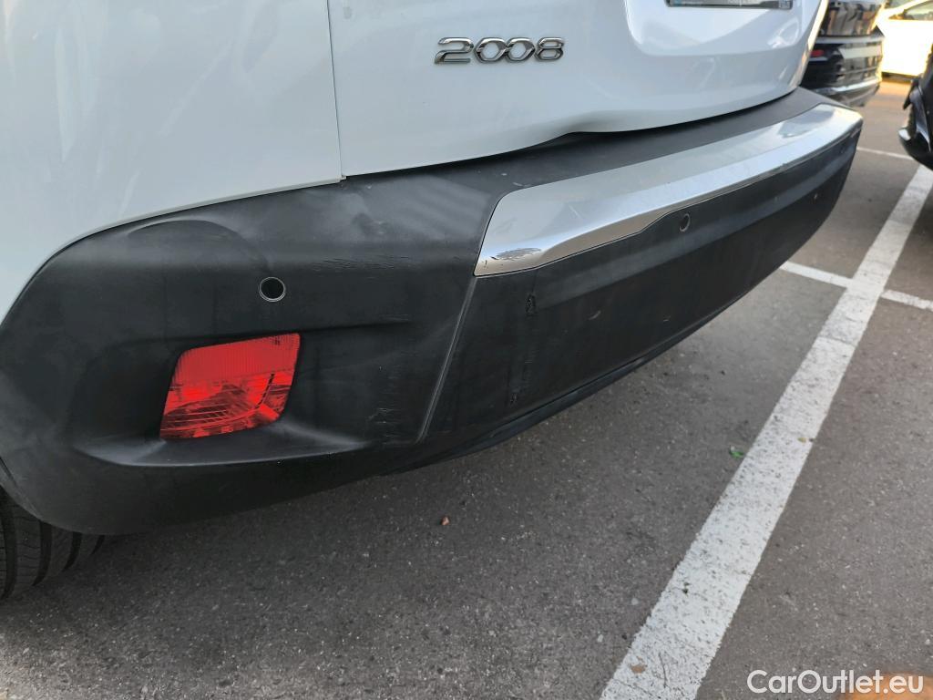  Peugeot  2008 PEUGEOT  / 2019 / 5P / todoterreno Allure BlueHDI 100 S&S BVM6 #14