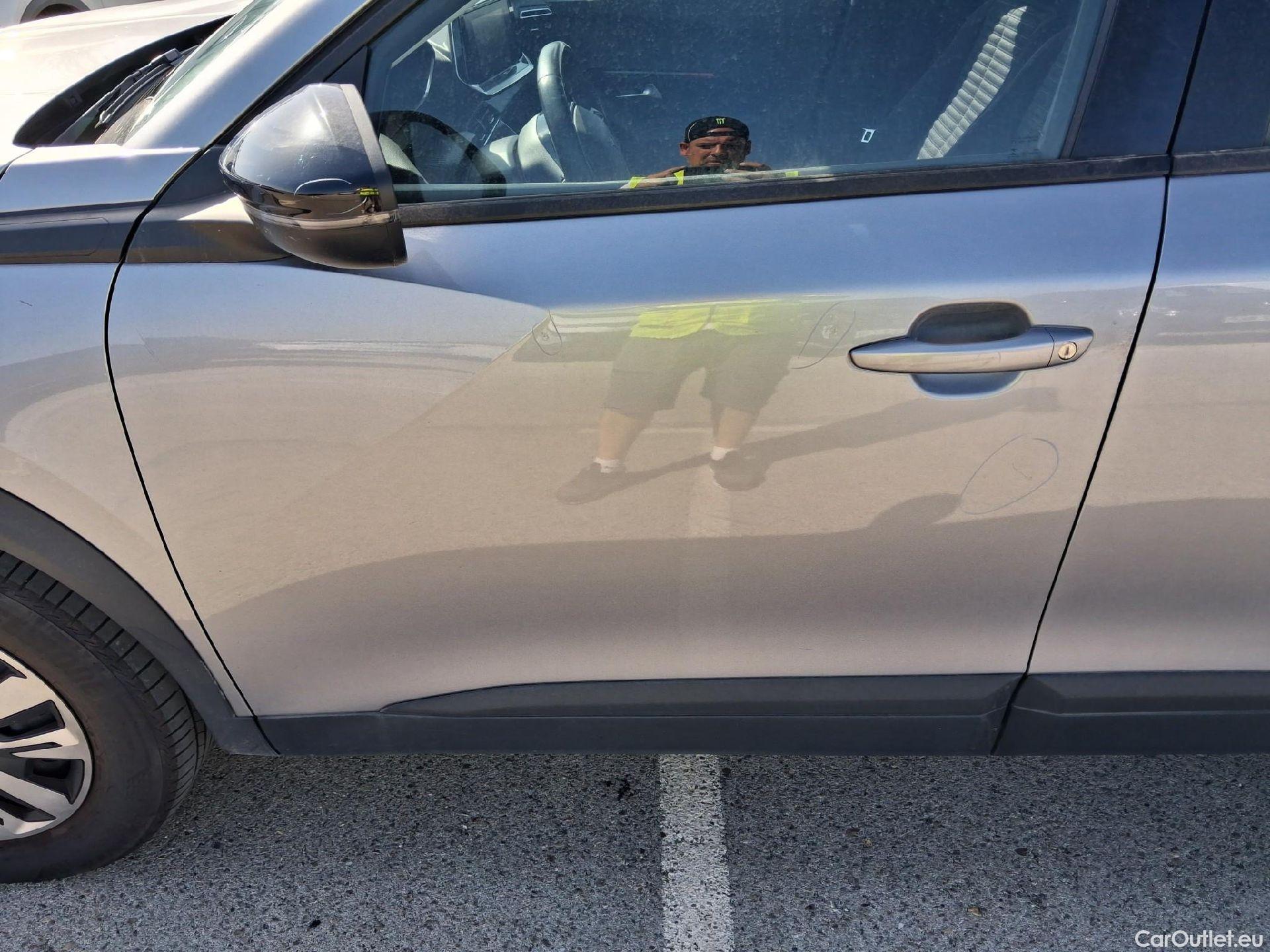  Peugeot  2008 PEUGEOT  / 2019 / 5P / todoterreno Active BlueHDI 81kW (110CV) #21