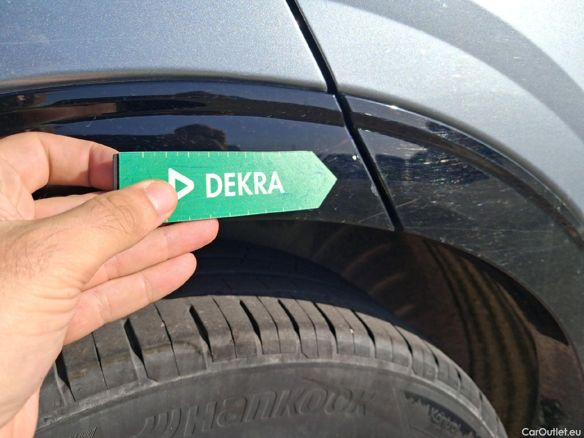  KIA  Sportage KIA  / 2022 / 5P / todoterreno 1.6 T-GDi HEV 171kW (230CV) GT-line 4X4 #49