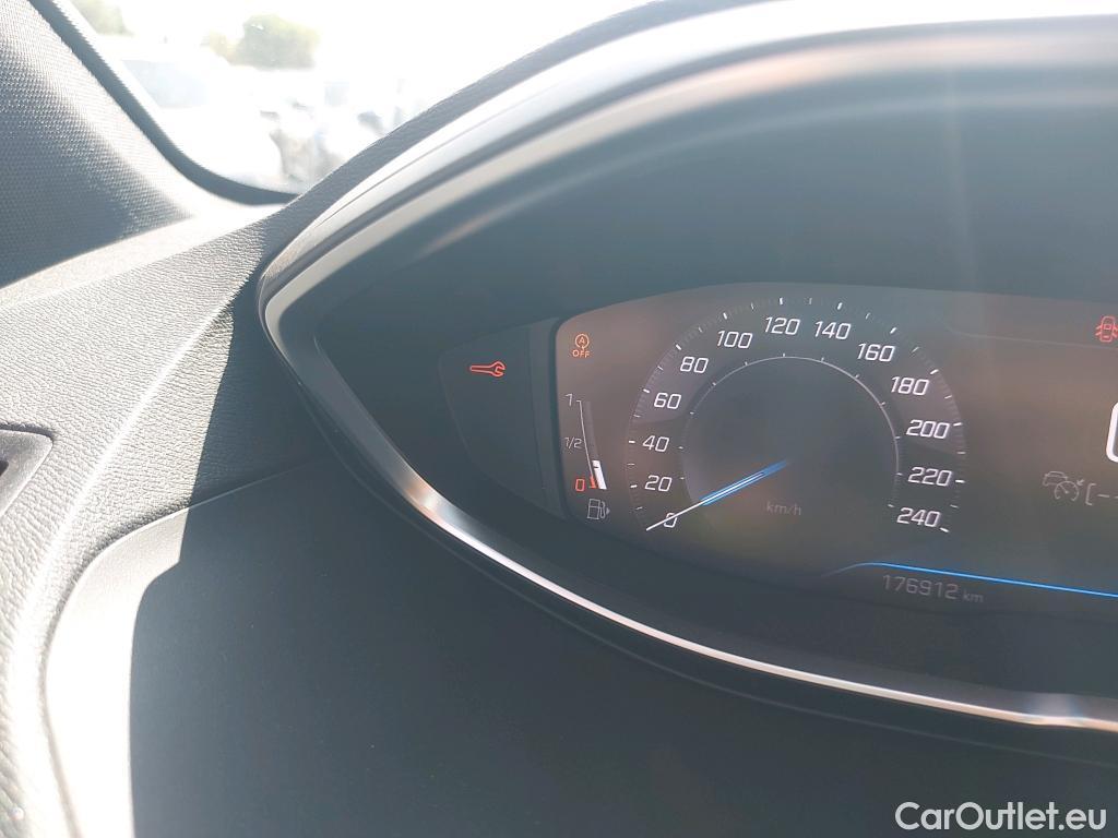  Peugeot  3008 PEUGEOT  / 2020 / 5P / todoterreno 1.5 BlueHDi 96kW S&S GT EAT8 #15