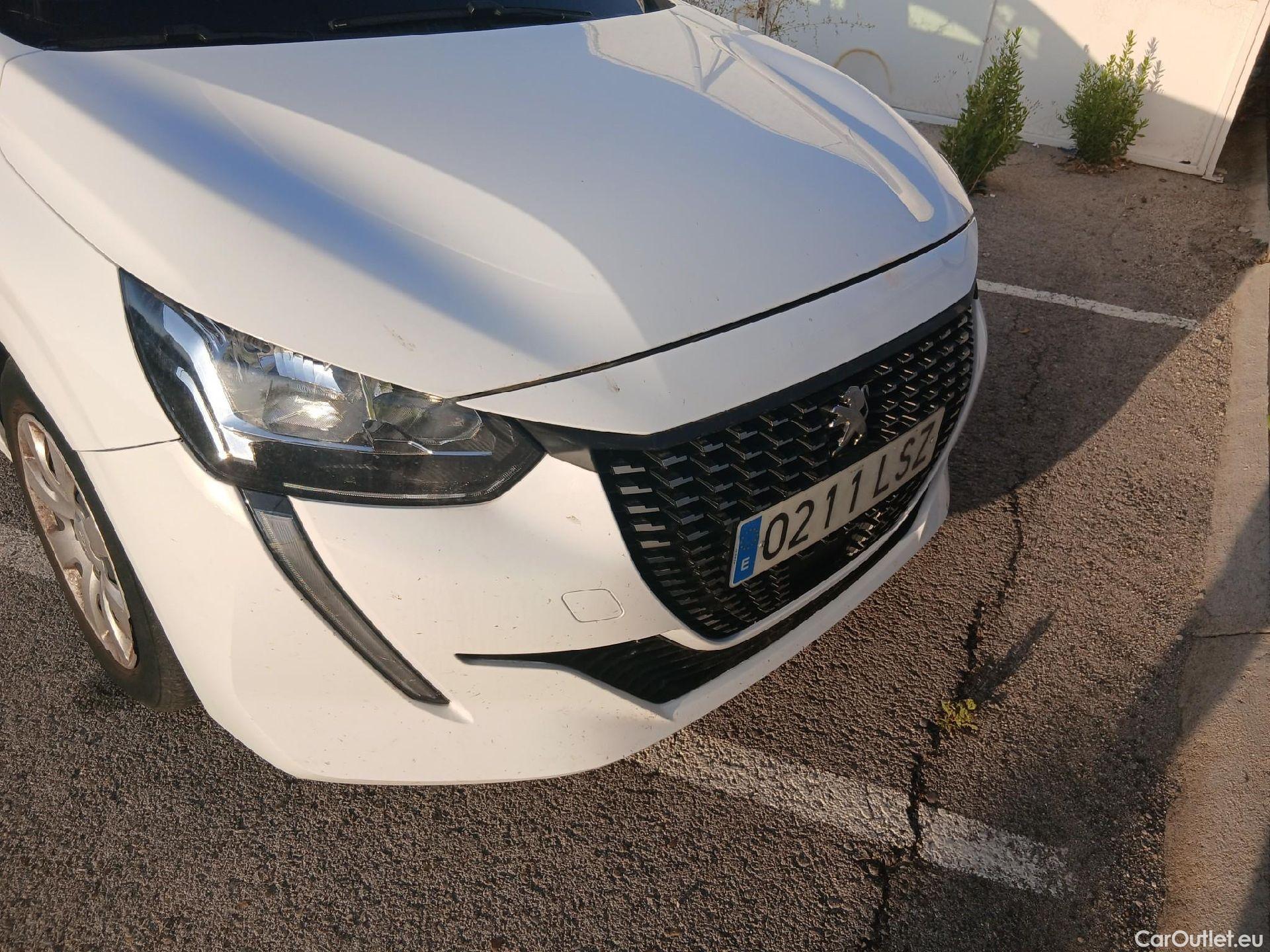  Peugeot  208 PEUGEOT  / 2019 / 5P / berlina con portón BlueHDi 73kW (100CV) Active #9