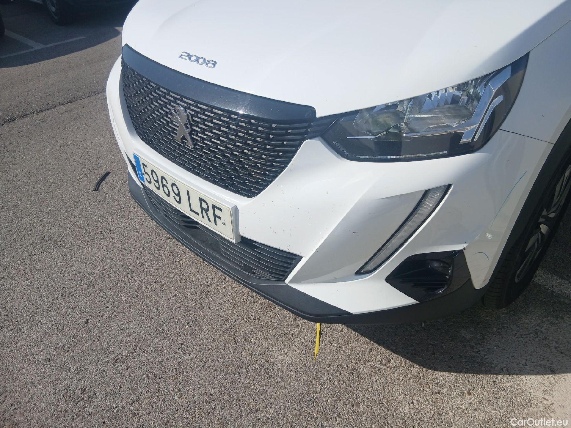  Peugeot  2008 PEUGEOT  / 2019 / 5P / todoterreno Active Puretech 100 S&S BVM6 #8