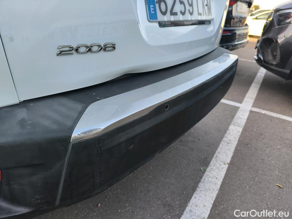  Peugeot  2008 PEUGEOT  / 2019 / 5P / todoterreno Allure BlueHDI 100 S&S BVM6 #28