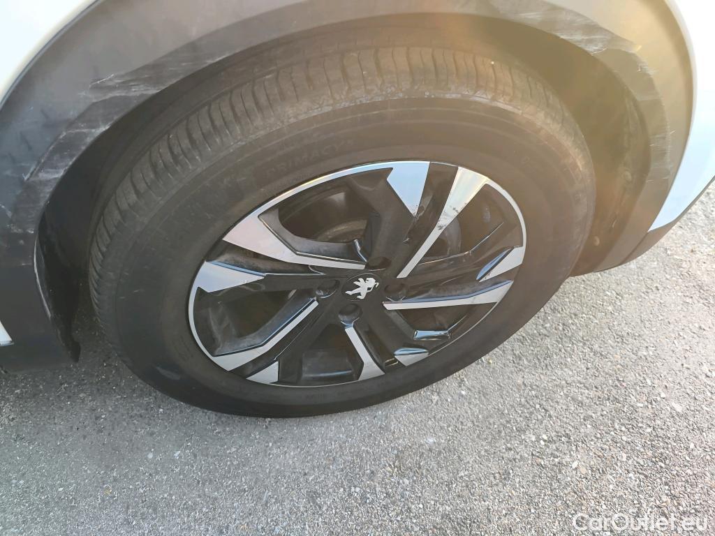  Peugeot  2008 PEUGEOT  / 2019 / 5P / todoterreno Allure BlueHDI 100 S&S BVM6 #11