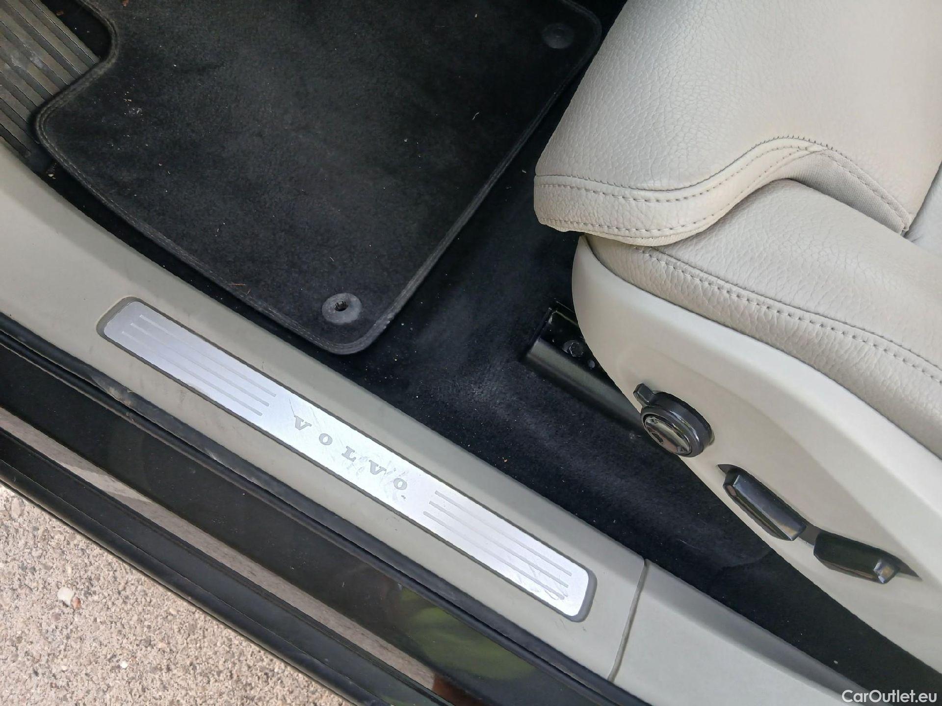  Volvo  XC90 VOLVO  / 2019 / 5P / todoterreno 2.0 B5 D AWD Inscription Auto #3