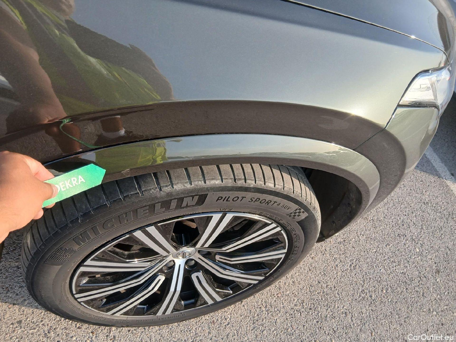  Volvo  XC90 VOLVO  / 2019 / 5P / todoterreno 2.0 B5 D AWD Inscription Auto #33