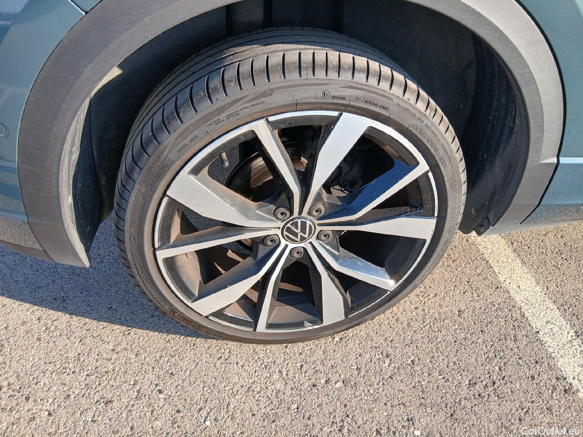  Volkswagen  T-ROC VOLKSWAGEN  / 2021 / 5P / todoterreno R-Line 1.5 TSI 110kW (150CV) #34